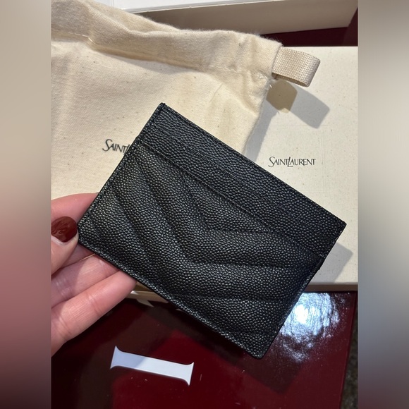 New authentic saint laurent card holder - Picture 2 of 3